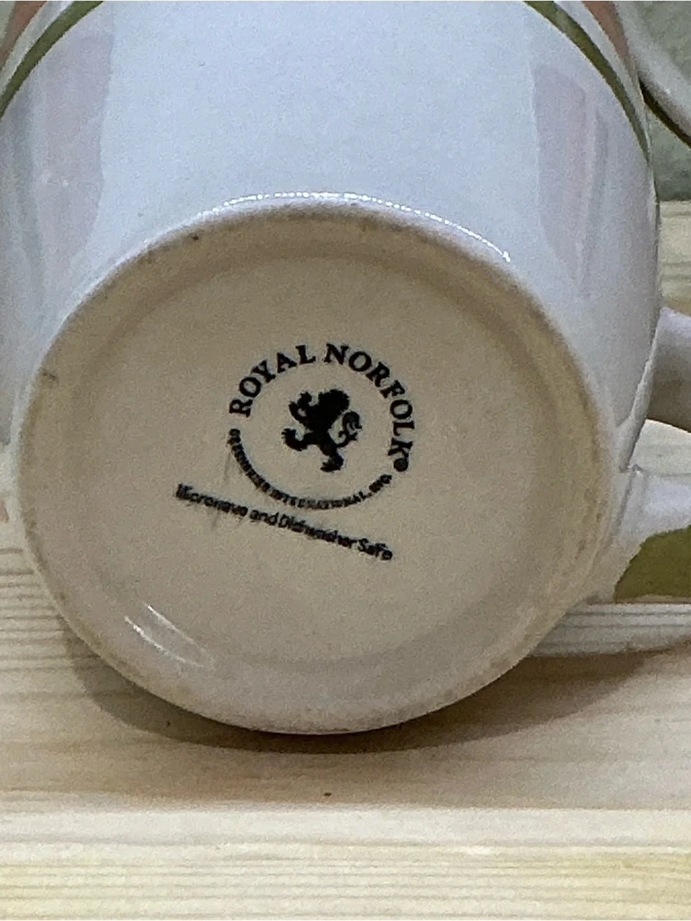 Vtg Royal Norfolk Stoneware Coffee Mugs Set Of 3 Red Orange Green Stripe Retro